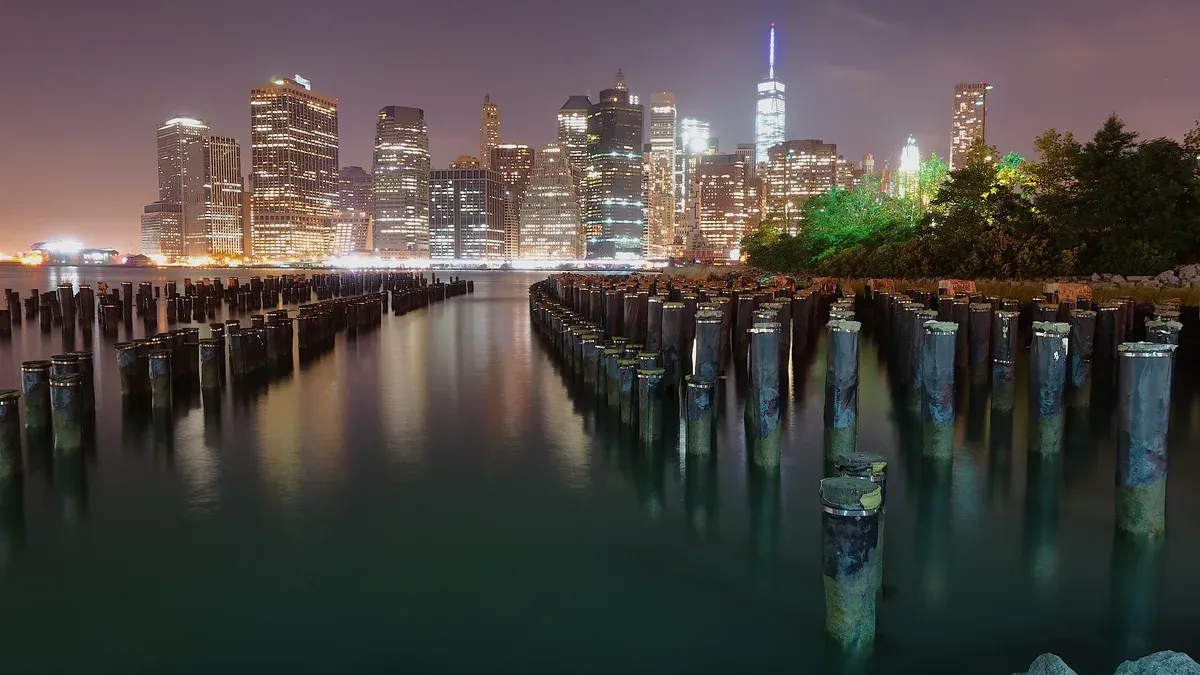 Lower Manhattan from Brooklyn at night, the view on NYC night bus tours