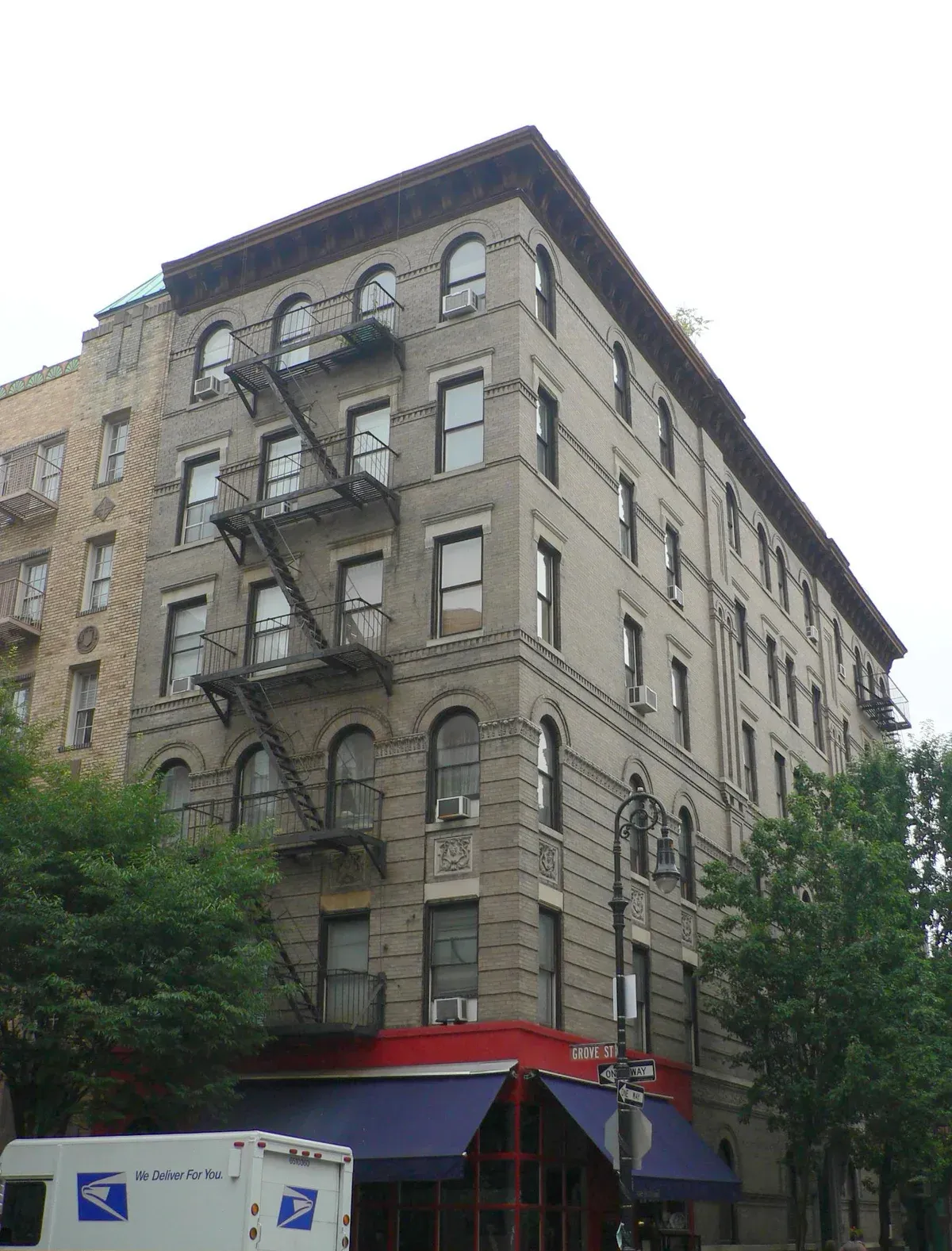 The Friends building at Bedford and Grove Streets in the West Village, seen on a NYC TV and movie bus tour